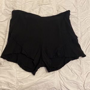 Free People ruffled black short